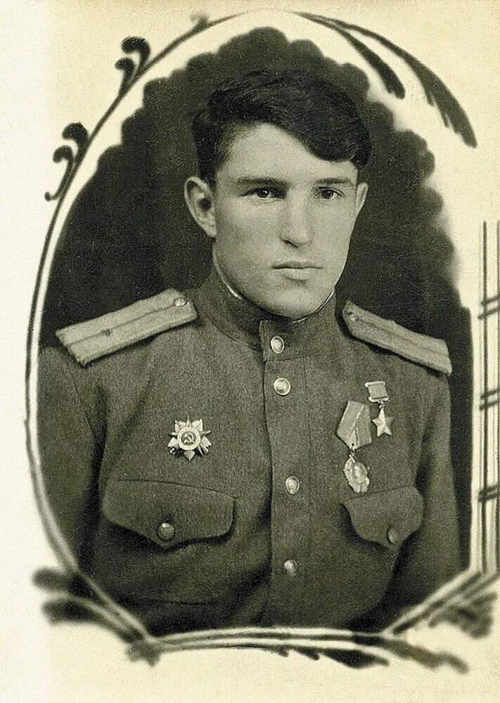 Живые герои советского
