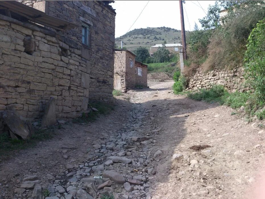 Погода в ичине. Село Качалкент. Село ичин. Село ичин село ичин. Качалкент село речка.