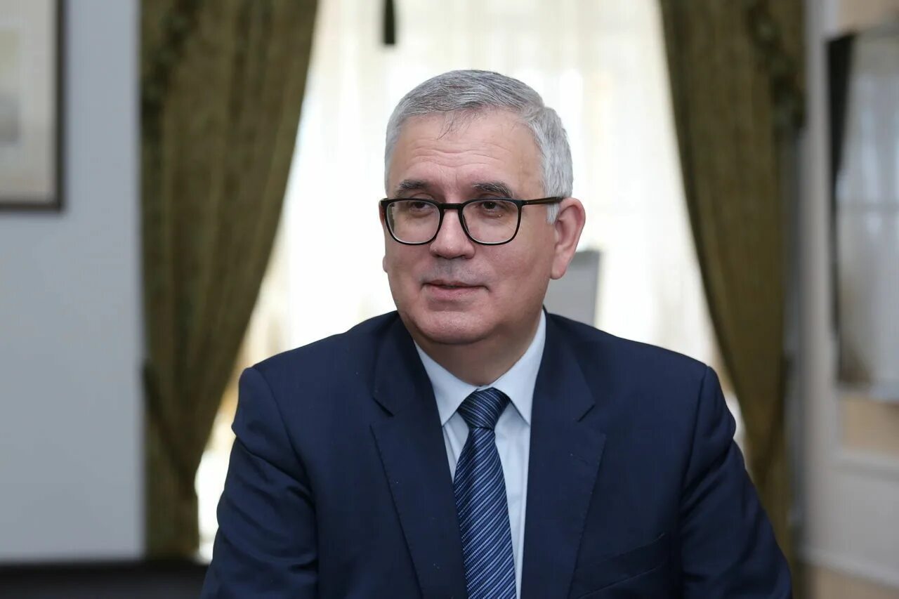 Соколов максим вице. Мейксин максим семенович вице-губернатор. Максим соколов вице-губернатор санкт-петербурга. Повелий анатолий анатольевич 2022. Повелий анатолий анатольевич.