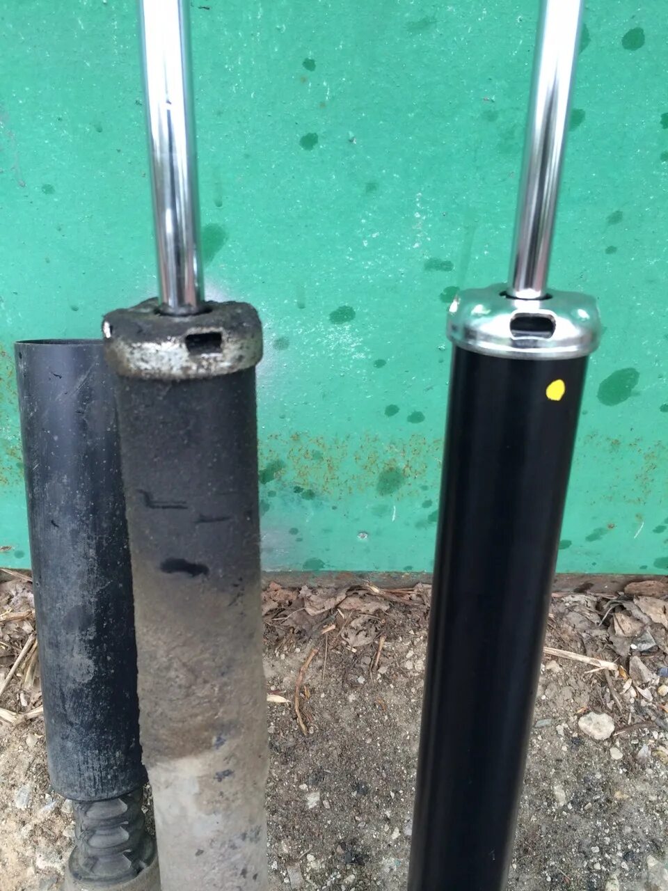 Амортизаторы передние тойота ист 2002г. Амортизаторы передние тойота ист 2002г. Амортизаторы передние тойота ист 2002г. Ист пыльник задних амортов. Тойота ист стойки.