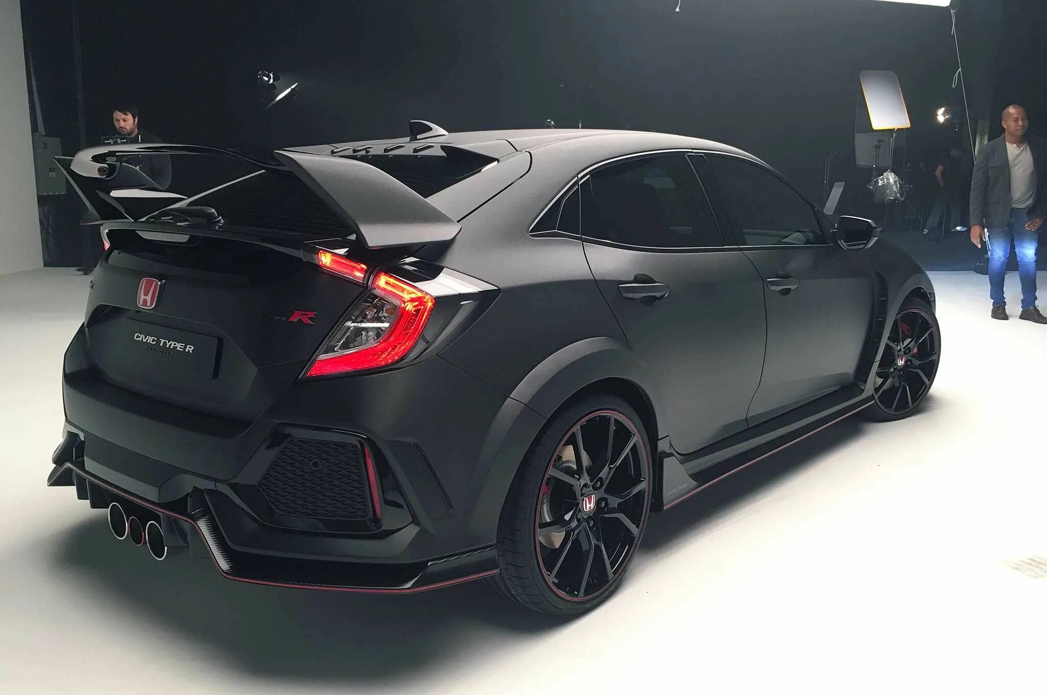 Type r x. Цивик 10 type r. хонда цивик 10 тайп р. honda civic x type r.