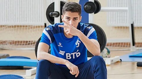Где сейчас захарян футболист