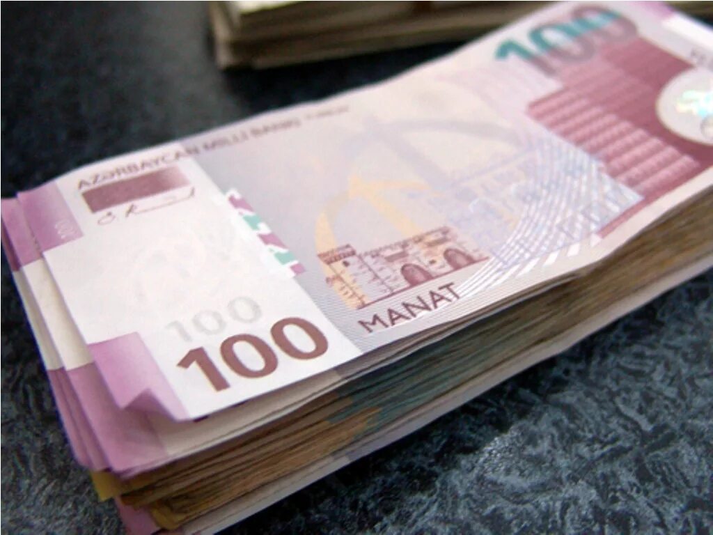 Azerbaycanda rus 1000. Азербайджанский манат купюры. Пуллар картинками. 1 ширван деньги. Деньги манаты.