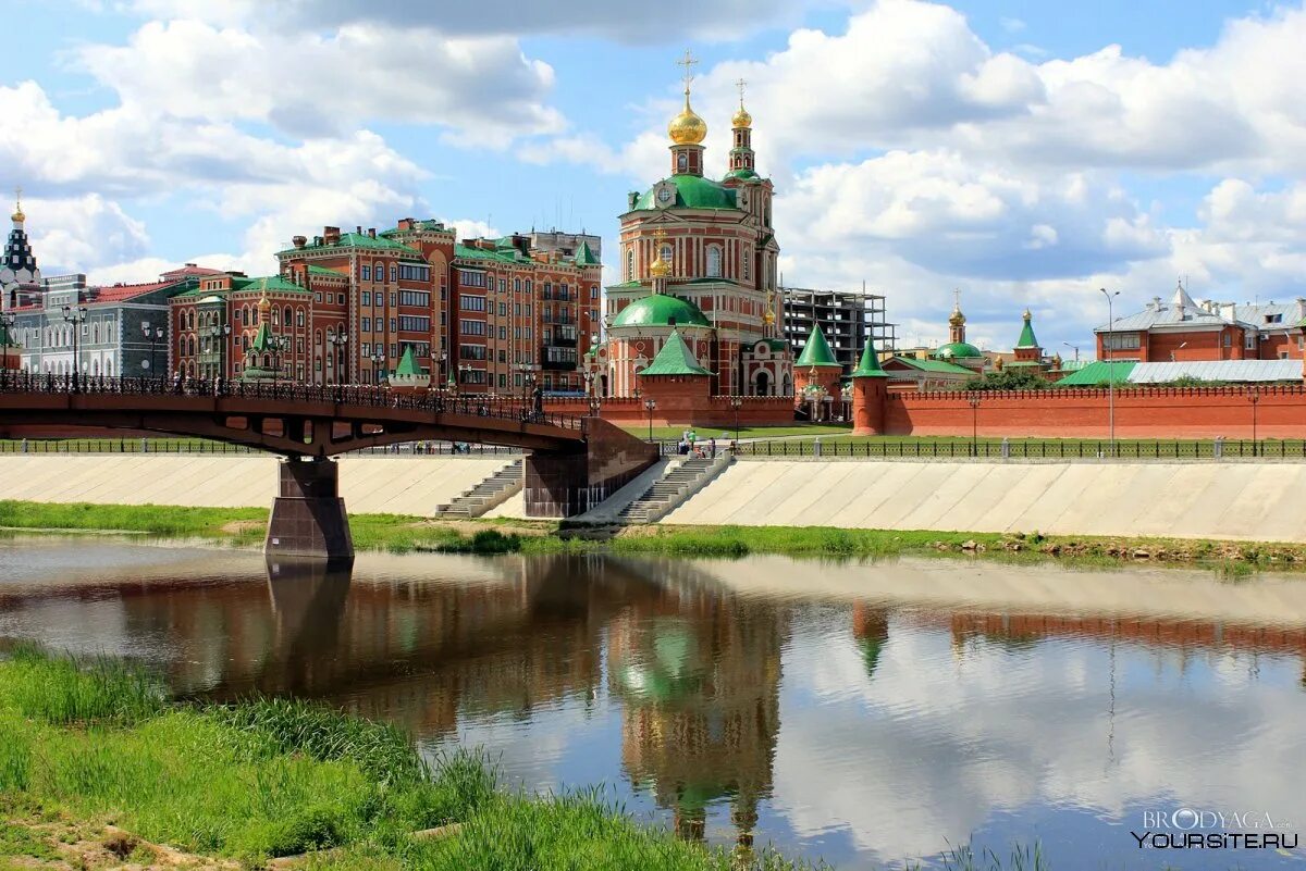 Заказы йошкар ола. Набережная реки йошкар-ола. город йошкар-ола республика марий эл. йошкар-ола столица марий эл природа. патриарший мост йошкар ола.