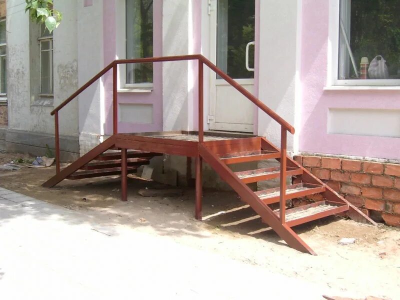 Каркас крыльца из металла. Несколько крылец. Крыльцо. Несколько крылец. Несколько крылец.