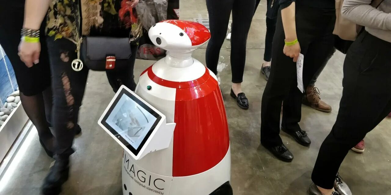 Robot r3