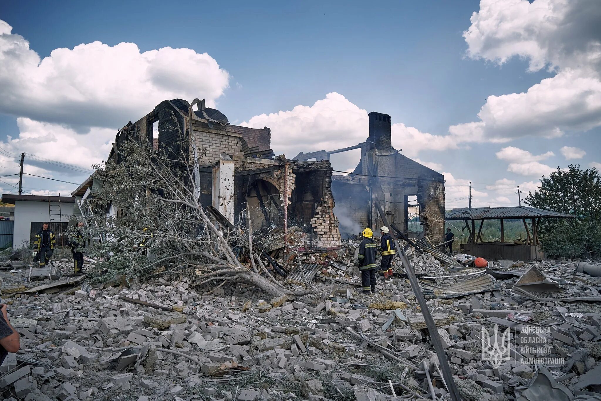 Обстрел областей со стороны украины сегодня. Донецк разрушения. Война на Украине разрушения.