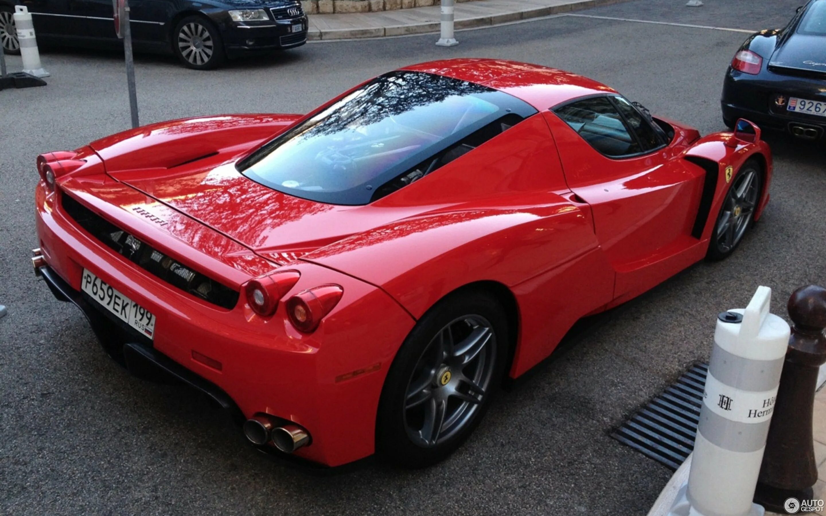 Ferrari 812 superfast москва. Феррари 458 enzo. Ferrari laferrari 2022. Феррари 458 италия 2022. Ferrari enzo в москве.