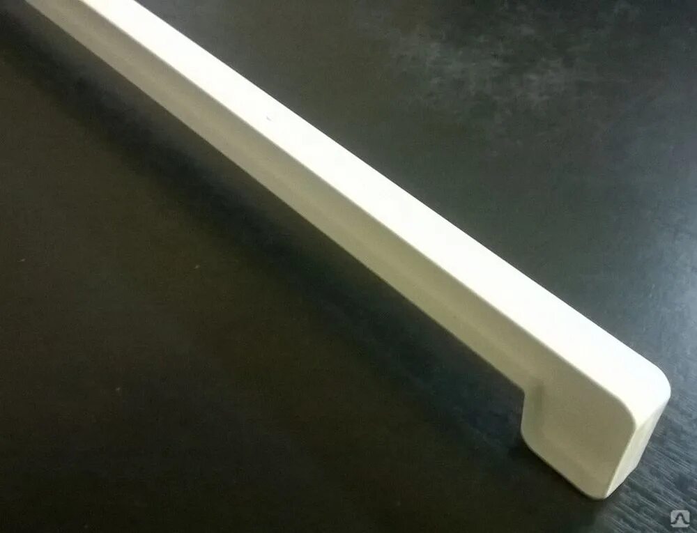 Соединитель подоконника пвх 90 градусов. Соединитель подоконника пвх белый, 600мм элиткомплект. ). Соединитель для подоконника данке 90/135. Соединительная планка для подоконника пвх.