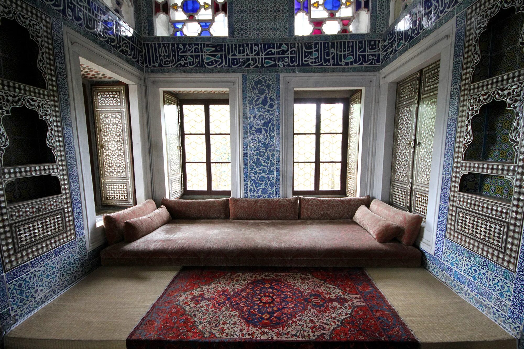 дворец султана сулеймана топканы. комната сулеймана. ханский дворец султана сулеймана. комната сулеймана. дворец топкапы комната султана сулеймана.