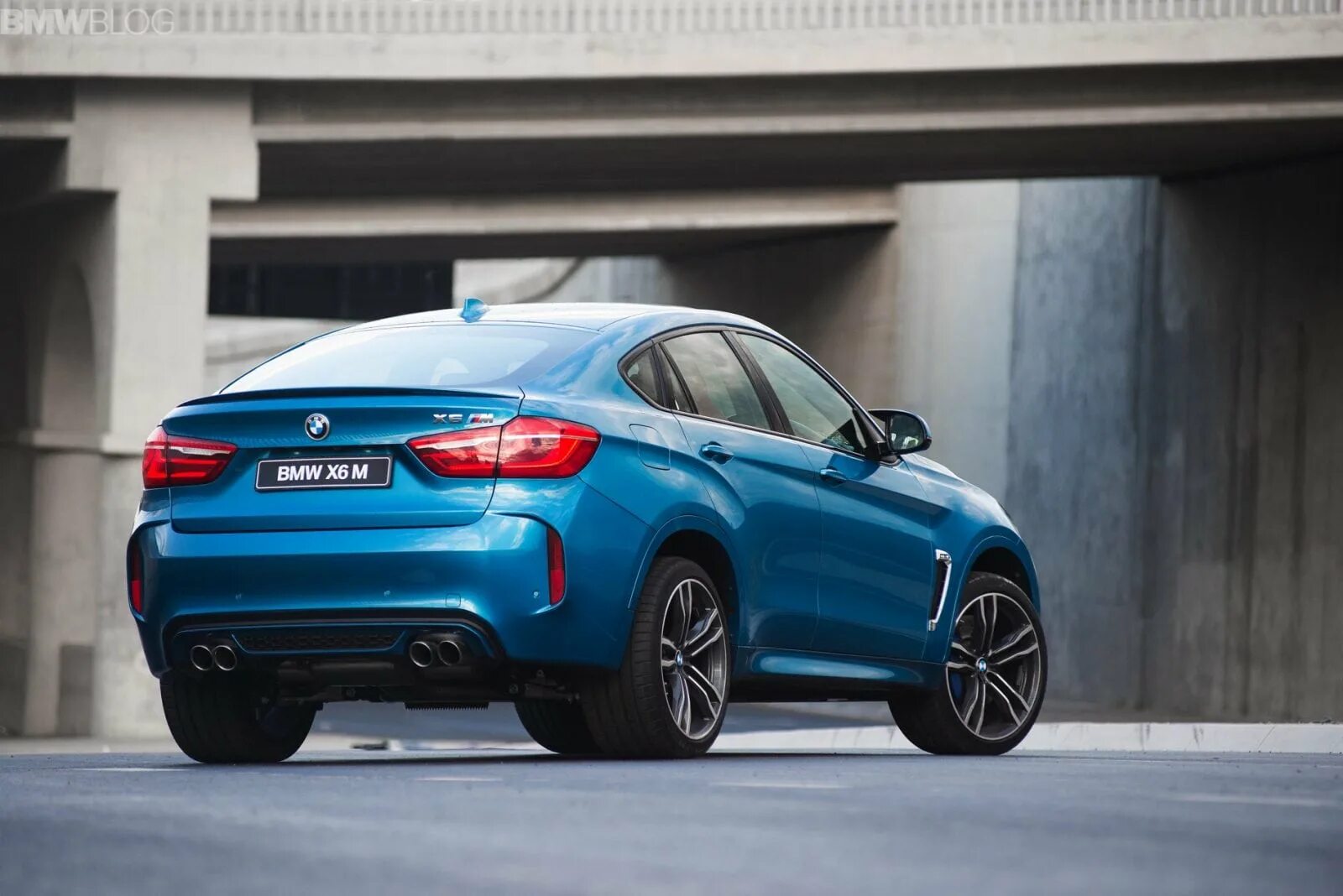 БМВ x6m. X6m 2015. BMW x6 f86. БМВ x6m 2015.