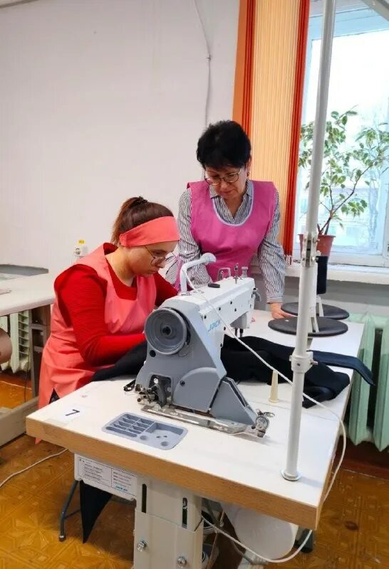 Профессия портной. Швея. Швеи йошкар-ола. Бригадир швейного цеха. Текстильная и швейная промышленность.