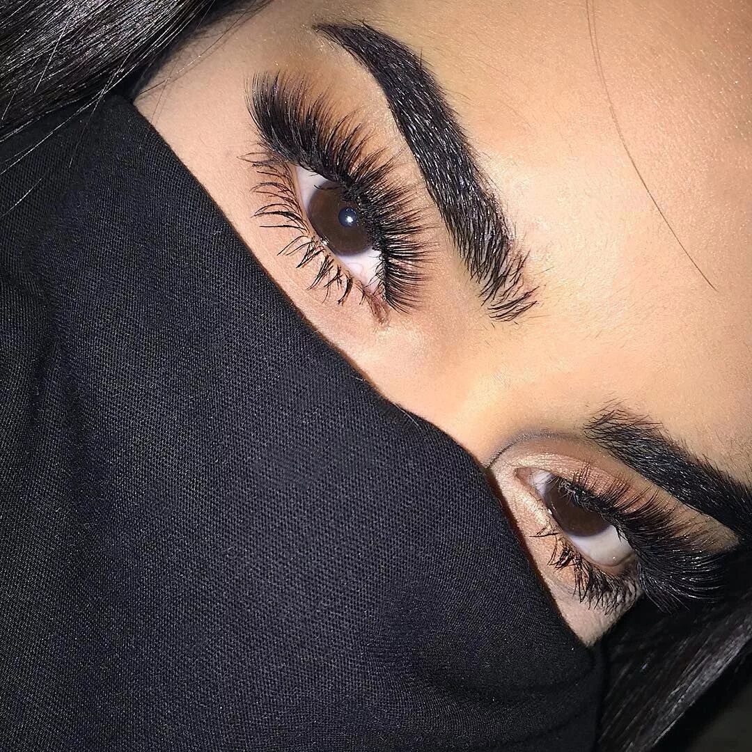 Нарощенные ресницы. Ресниц ночами темными. Глаз наращивание ресниц. Красивый глаз с ресницами. Длинные ресницы.