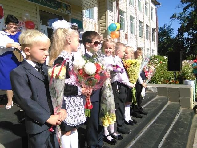 Поселок Приамурский школа 18. МБОУ СОШ 18 Приамурский ЕАО. Детский сад Приамурский ЕАО. Школа номер 11 Смидовичский район. Школа 18 поселок