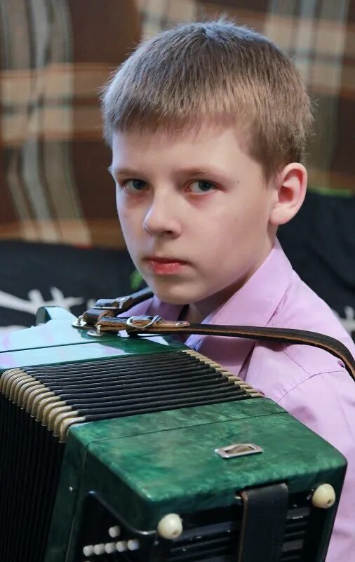 Юные баянисты. Молодые аккордеонисты. Юный баянист. Молодой баянист. Мальчик баянист.