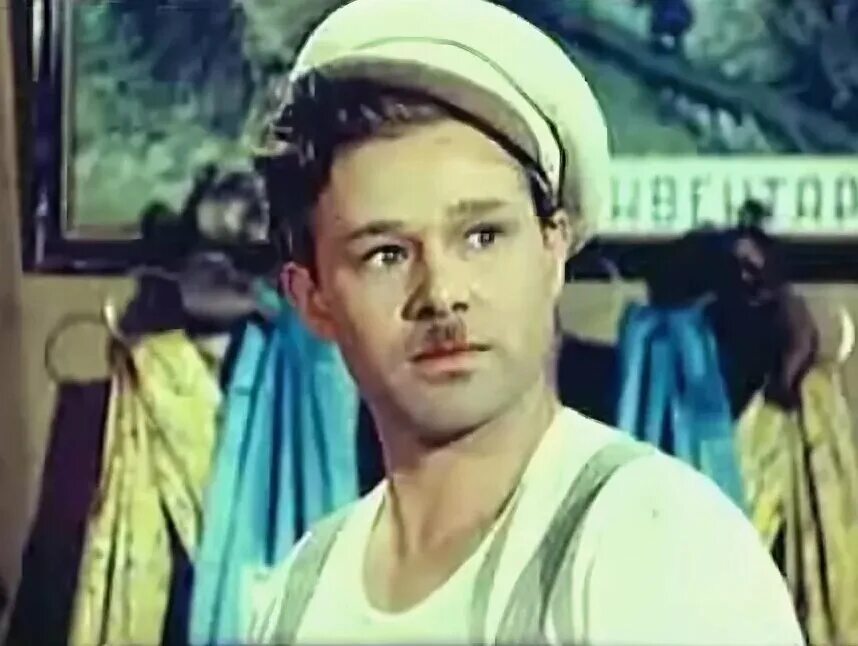 Первый парень истории. Мужчина в деревне. Советский фильм первый парень. Городские в деревне. Первый парень истории.