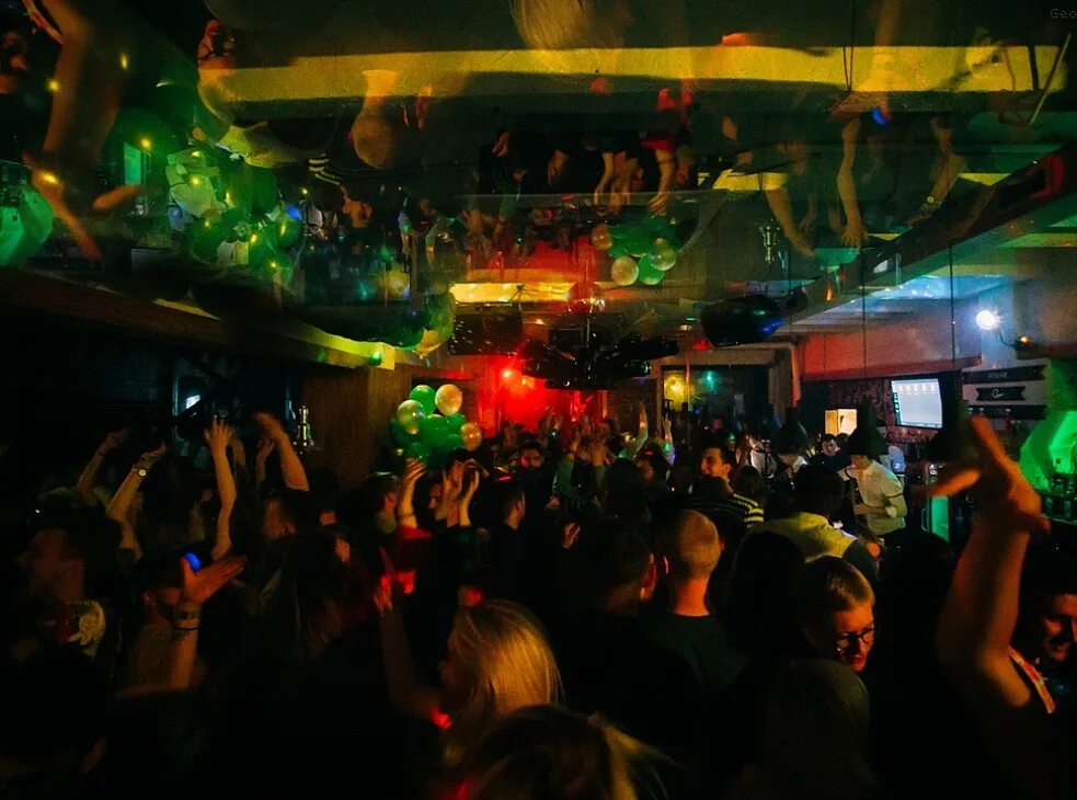 Cosmo bar. Космо бар кемерово. космо бар глазов. кемерово бары cosmo. космо бар думская 5.