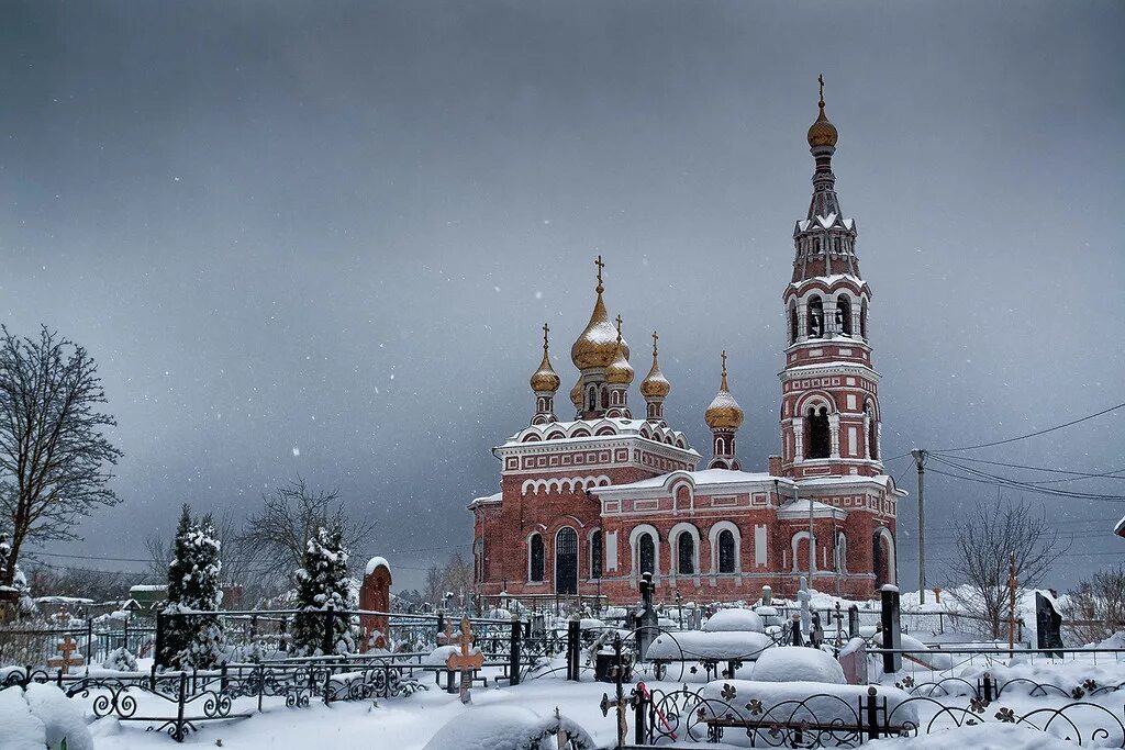 Боровск храм михаила архангела. Боровск храм михаила архангела. Церковь михаила архангела село красное боровск. Церковь архангела михаила село красное. Храм архангела михаила фурмановский район.
