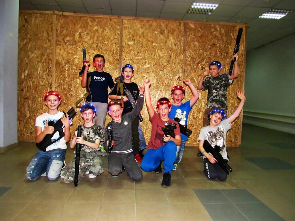 лазертаг на ул. советская 51 псков лазертаг. атака колизей лазертаг самара. лазерстрайк в воронеже танаис. лазертаг евпатория колизей.