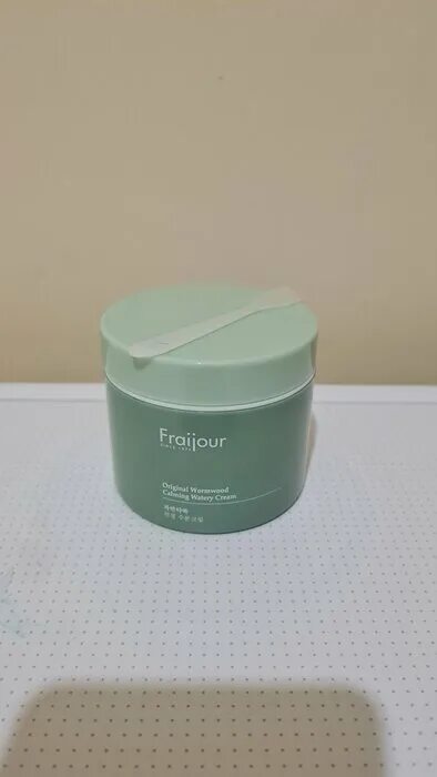 Fraijour original wormwood calming. Original Herb Wormwood Calming watery Cream. Fraijour Original Herb Wormwood Calming Cream. Fraijour крем для лица увлажняющий - Original Herb Wormwood Calming watery Cream, 100мл. Fraijour крем since 1974.