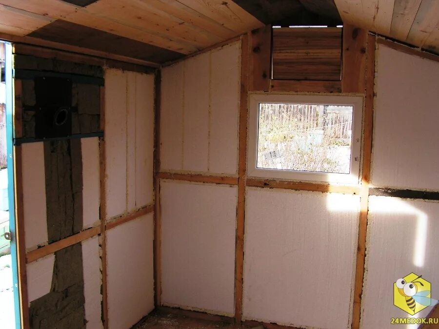 Обшивка стен профлистом. Утепление бытовки. Утеплитель для вагончика бытовки. Утеплённая металлокаркасная бытовка. Утеплитель вагончика.