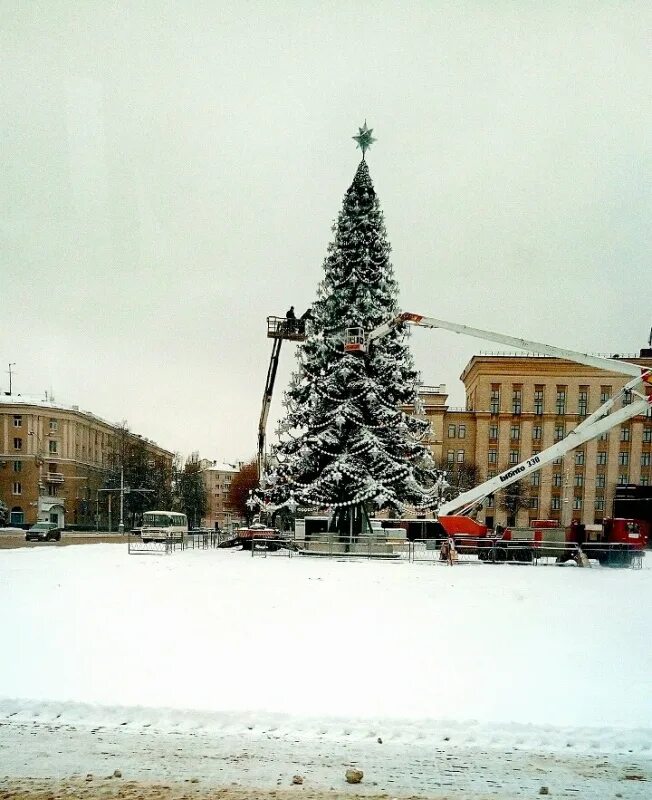 Главная елка воронежа 2022. Центральная елка воронеж. Афиша воронеж концерты. График работы елки воронеж. Воронежский концертный зал,время работы.