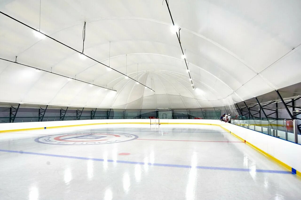 Снегирь арена марушкино ледовая. Ул красного маяка вл 28. Ул красного маяка 28 комплекс спортвсегда. Красного маяка вл 28. Улица красного маяка вл28, 117570,.