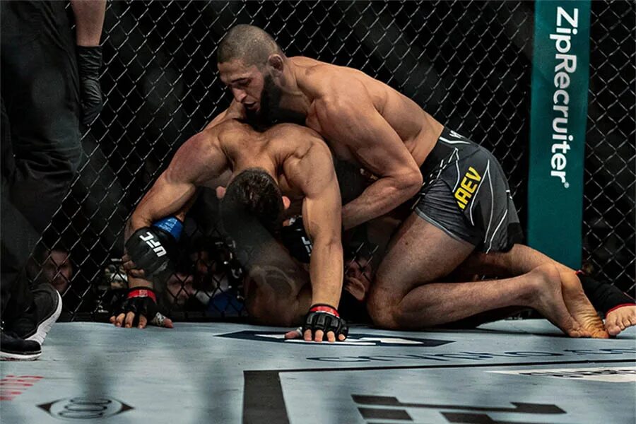 Когда был бой хабиба. Ufc даниэль кормье. чимаев юфс. чимаев гирбел бой.