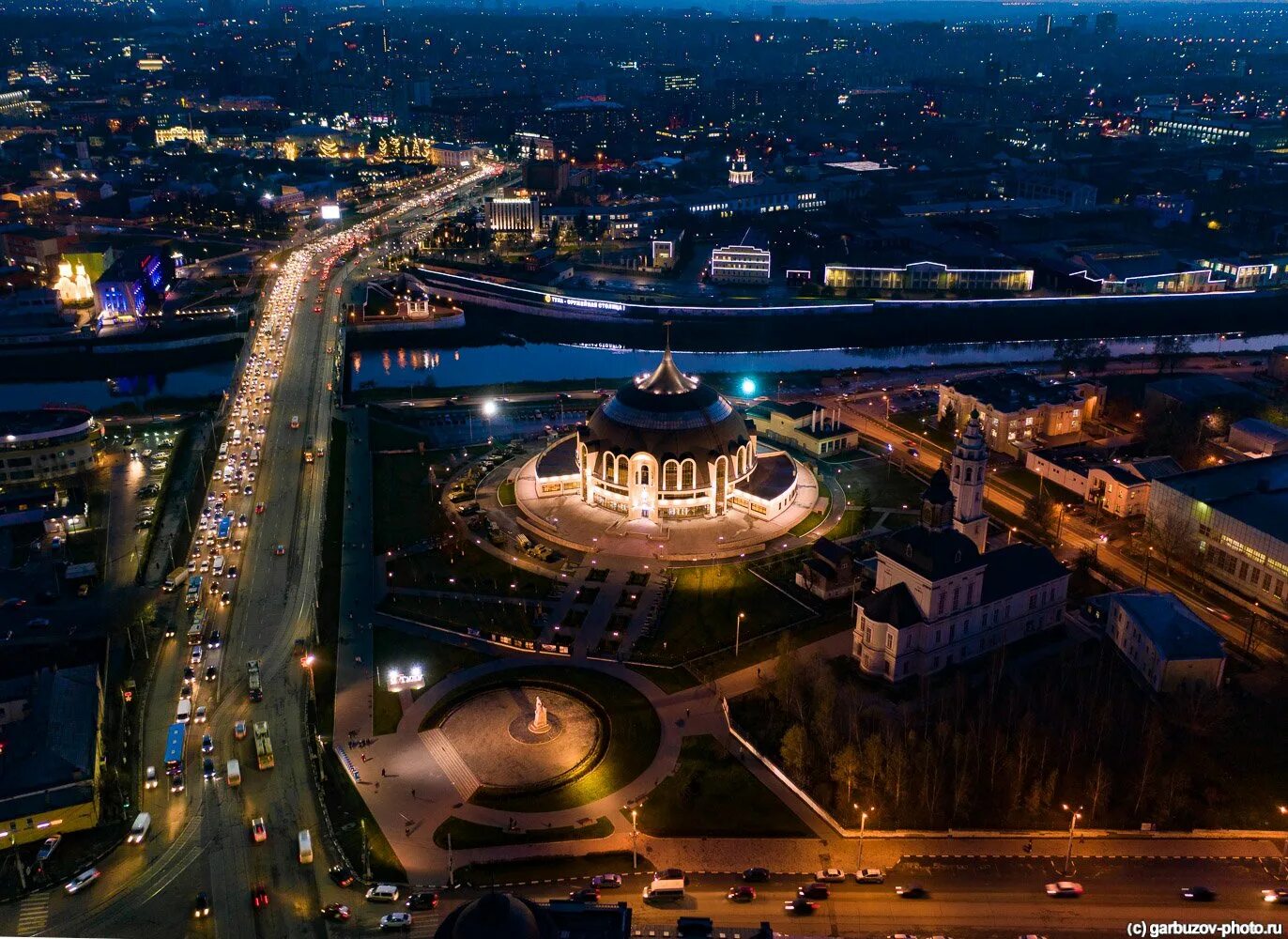 Что там тула. Тула (город). тула музей оружия ночью. современная тула. вид ночной тулы.