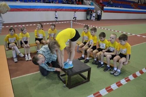 Значок гто россии. Символы гто для дошкольников. Нормы гто в детском саду. Значки гто в доу. Эмблема спортивного мероприятия.
