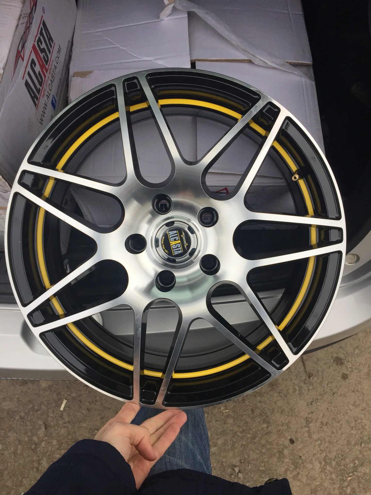 Alcasta r14. Алкаста м52 диски. alcasta m28 r14. alcasta m52 r16. диски alcasta m28 r18.