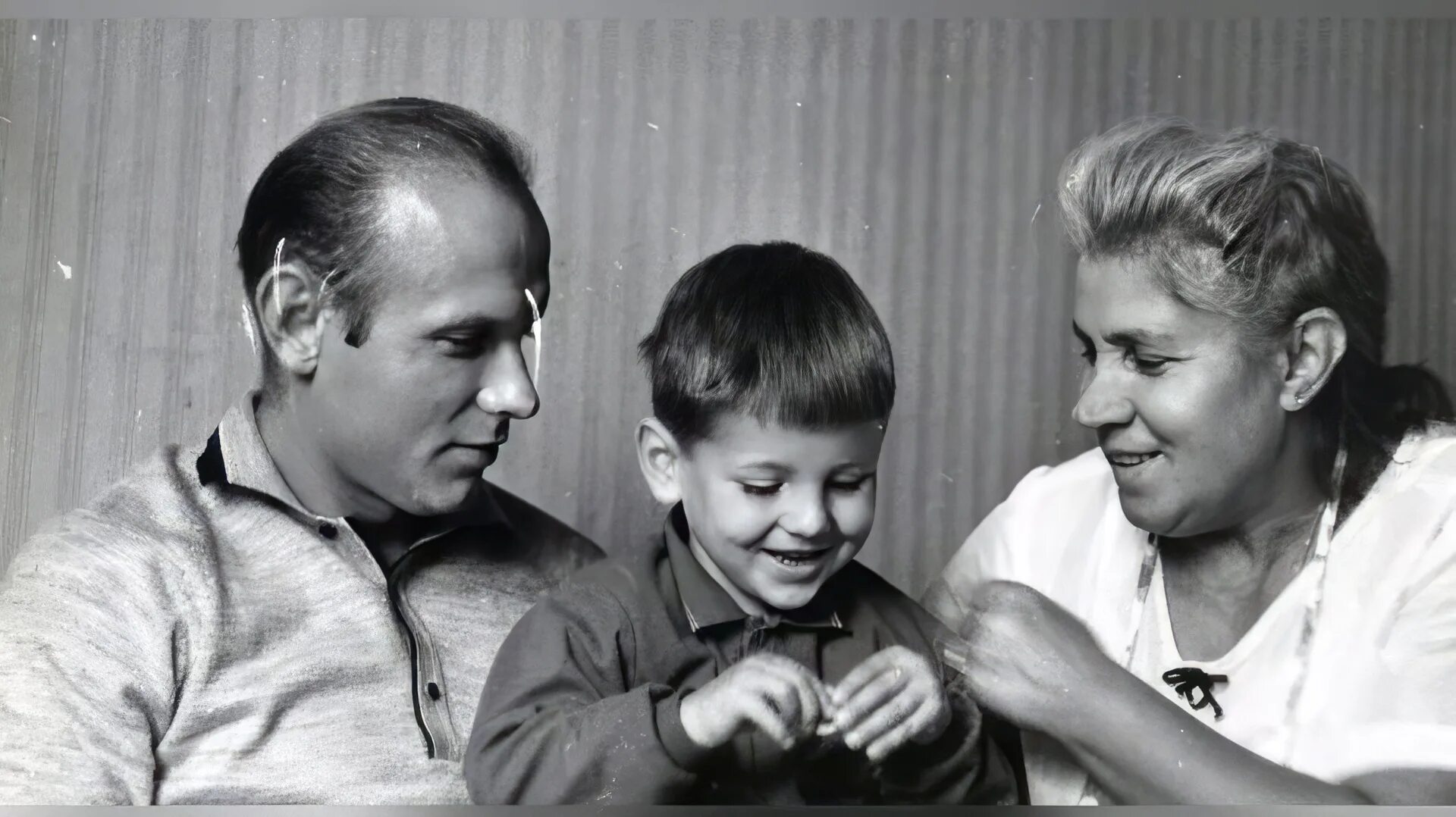 жизнь детей эдуарда стрельцова