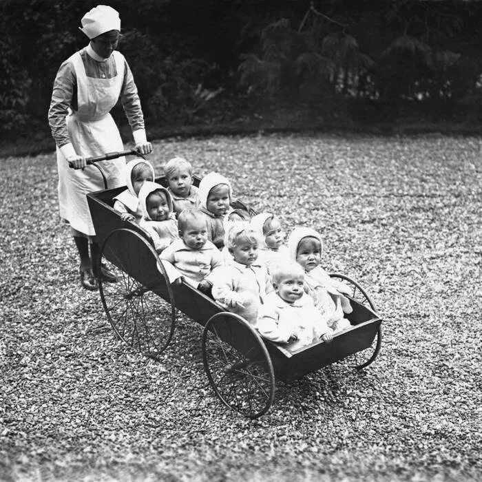 Коляска 19 века. Лондон 1922. Уильям ричардсон коляска. Коляска belle epoque. Коляска 19 века.