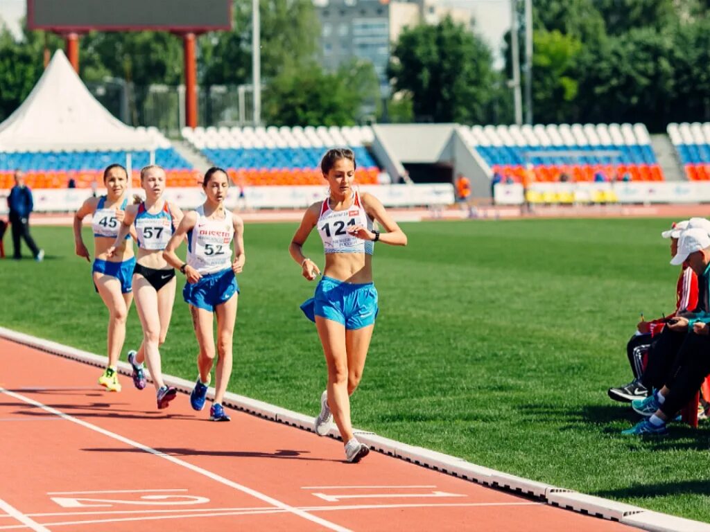 Спортивная на 20 км. Халилова легкая атлетика. Спортивная ходьба в легкой атлетике Россия. Олимпийская спортивная ходьба.