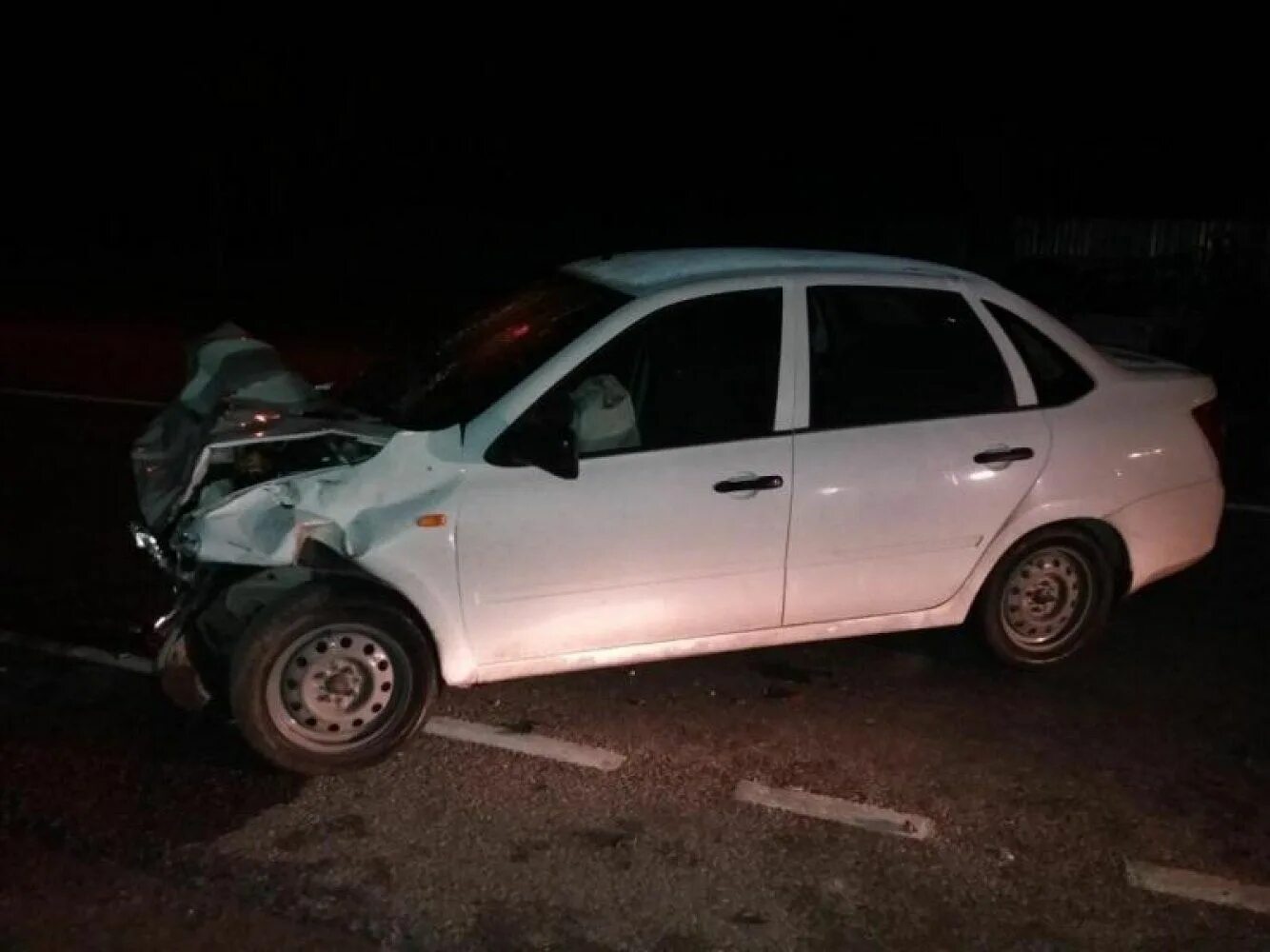 Сломанная гранта. Разбитая гранта фл белая. Сломанная гранта. Сломанная гранта. Сломанная гранта.