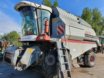 Зерноуборочный комбайн бу вектор 410