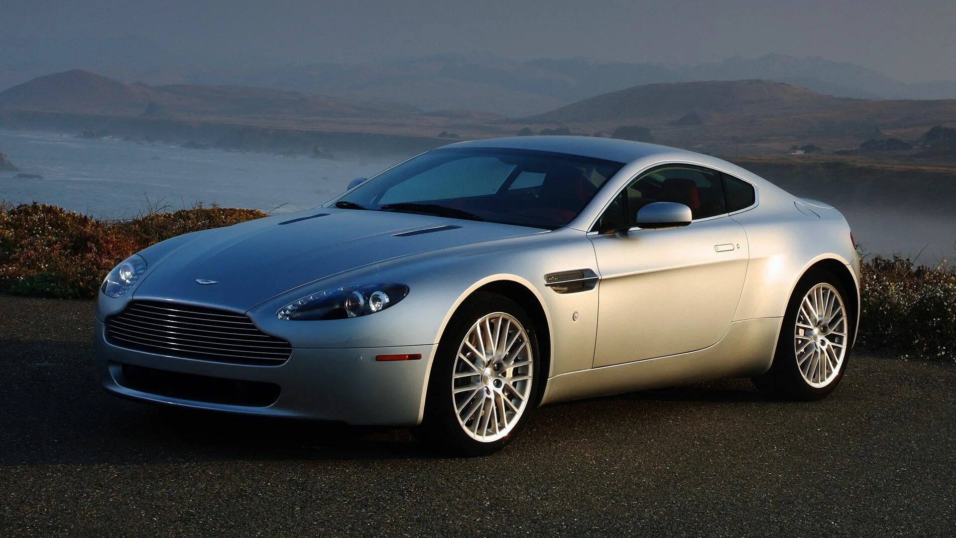 Aston martin v8 vantage. Aston Martin v8 Vantage 2008. Aston Martin db8 Vantage.