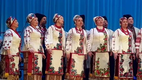Исполнение украинских песен