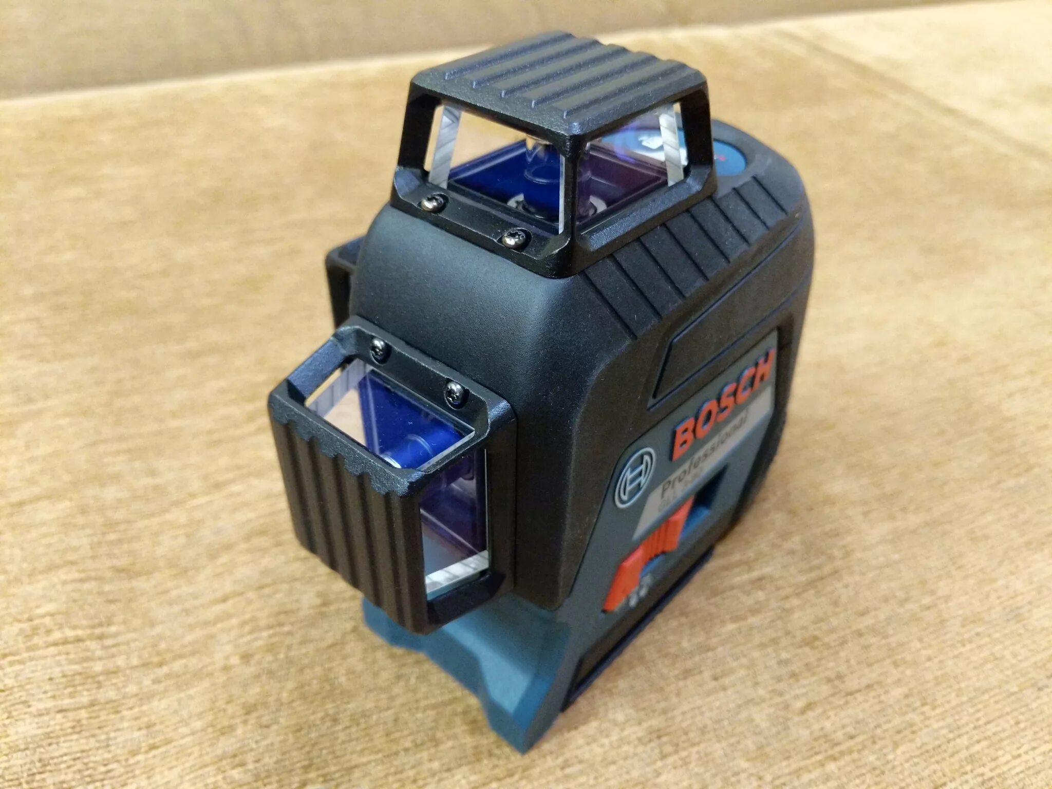 Gll 2 80. Bosch gll 3-80 professional. 0.601.063.s00. лазерный уровень профессиональный 380. сломанный лазерный нивелир /bosch 0.601.063.s00/.