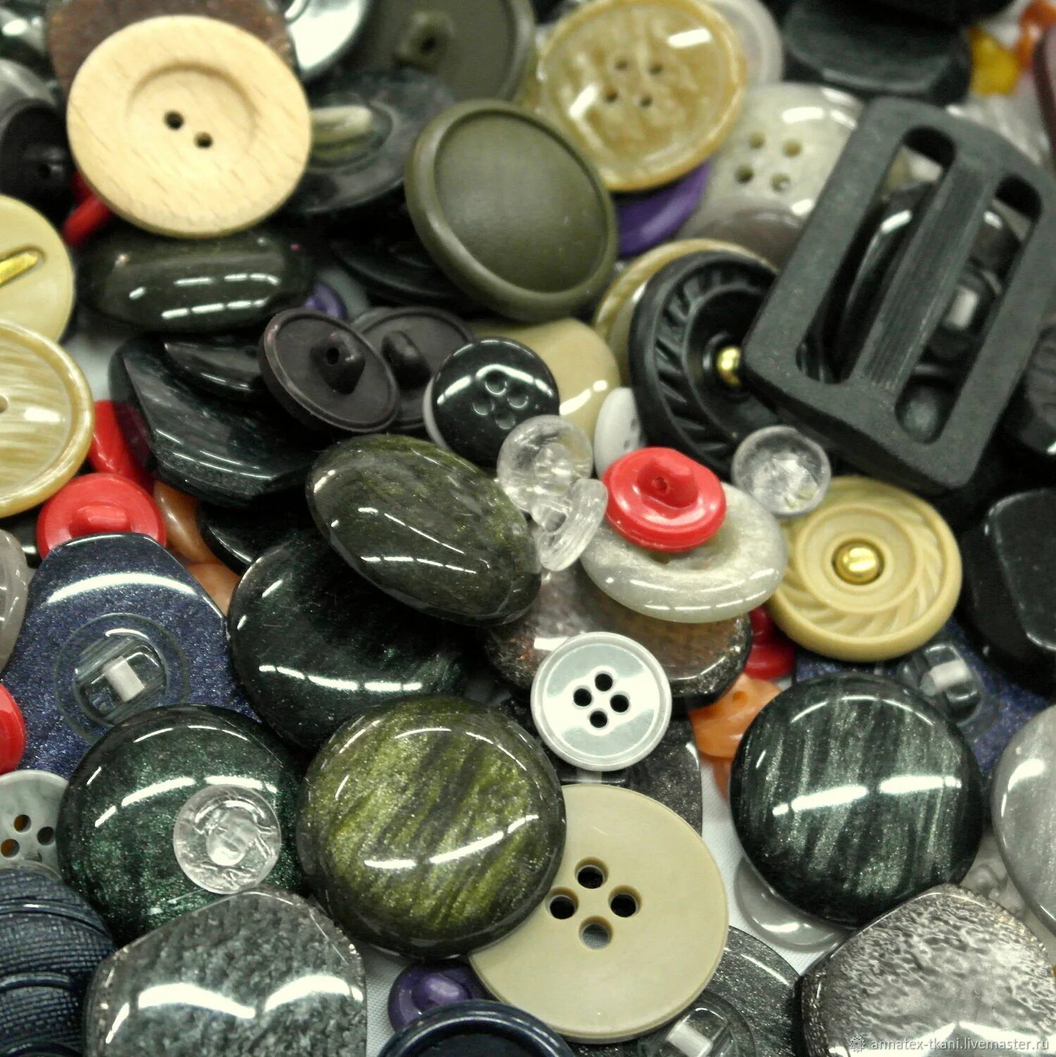 Лотос билдинг китай. Пельмени необычной формы. Дом башмак в пенсильвании. Необычные домики. Необычная военная форма.