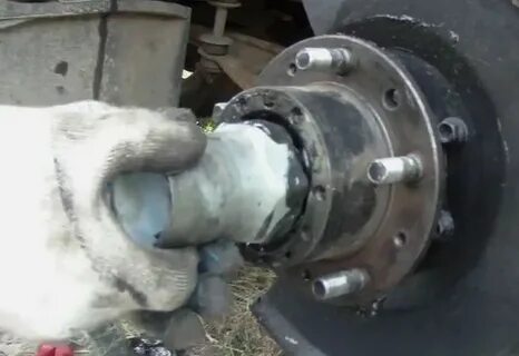 Как подтянуть ступичный подшипник уаз
