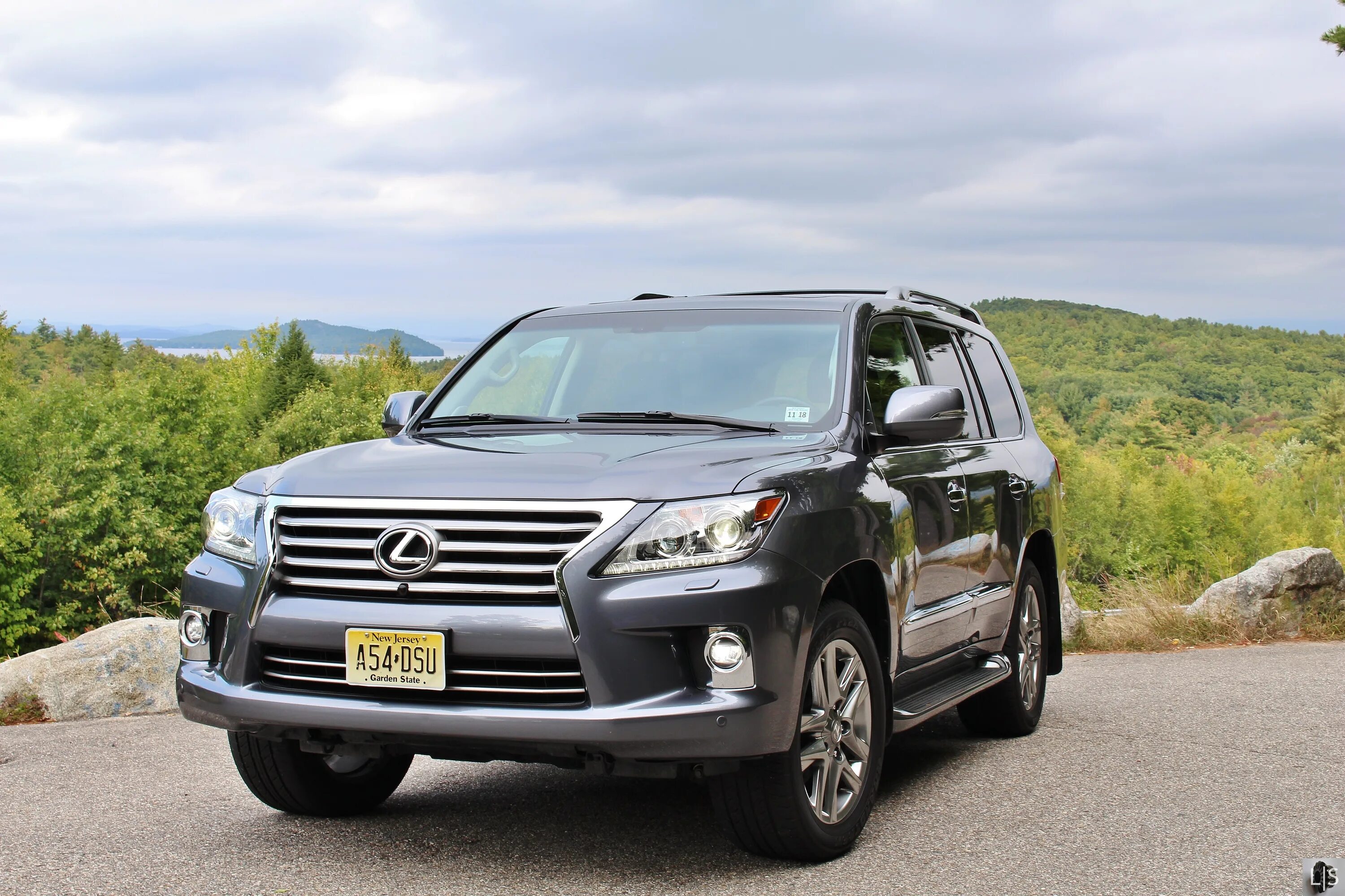 570 русс. Lexus LX 570. Lexus 570 2014. Лексус ЛХ 570. Лексус ЛХ 570 2014.