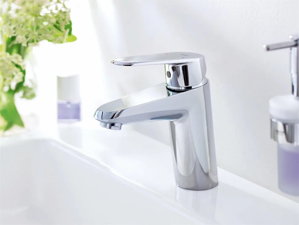 Раковины для ванной grohe. Смеситель для раковины Grohe Eurodisc Cosmopolitan. Grohe 33190002. Смеситель для раковины Grohe Eurostyle Cosmopolitan. Eurodisc Cosmopolitan 23449002.