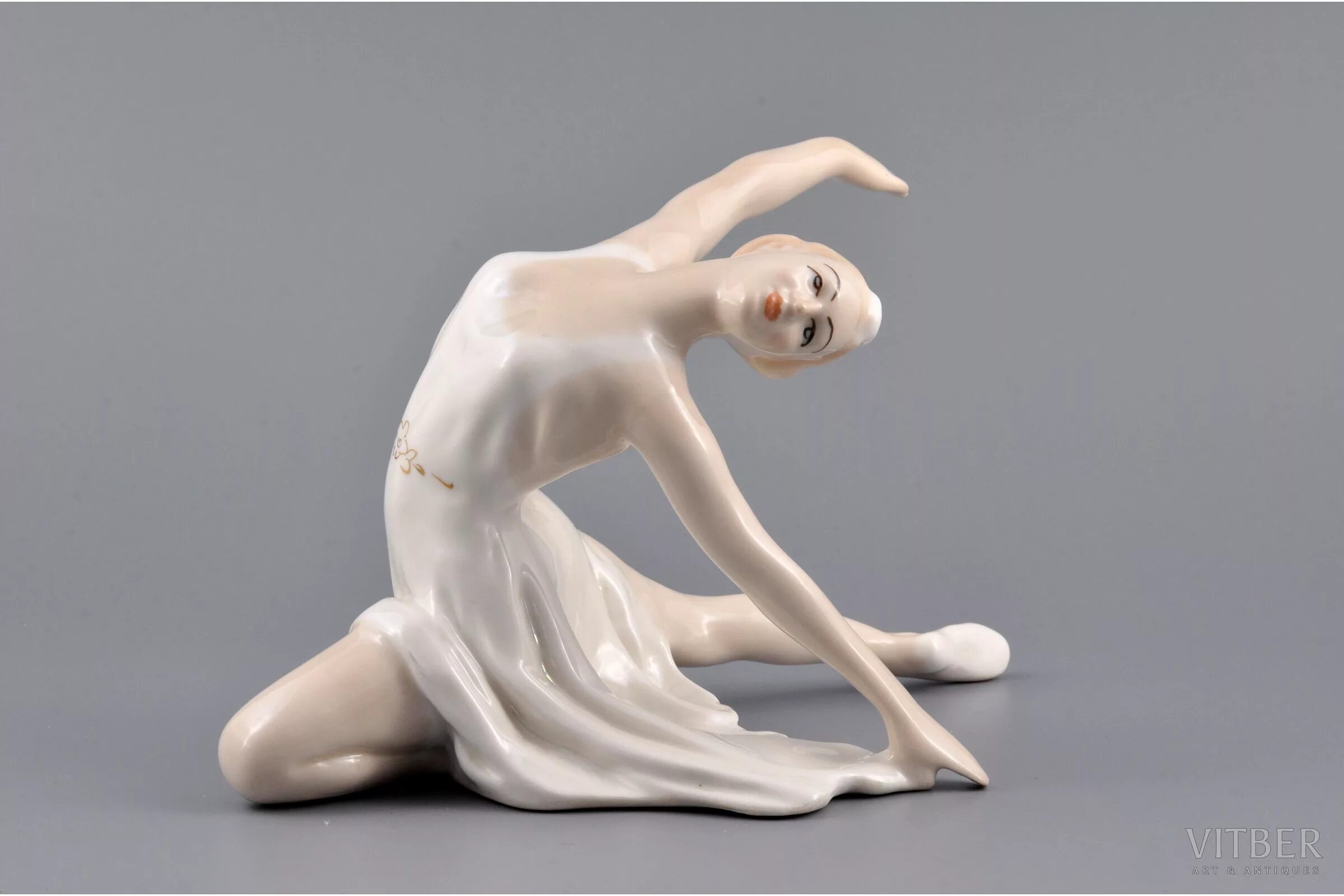 уланова статуэтки. янсон-манизер. фарфоровая статуэтка балерина уланова лфз. уланова статуэтки. янсон-манизер скульптура галина уланова.