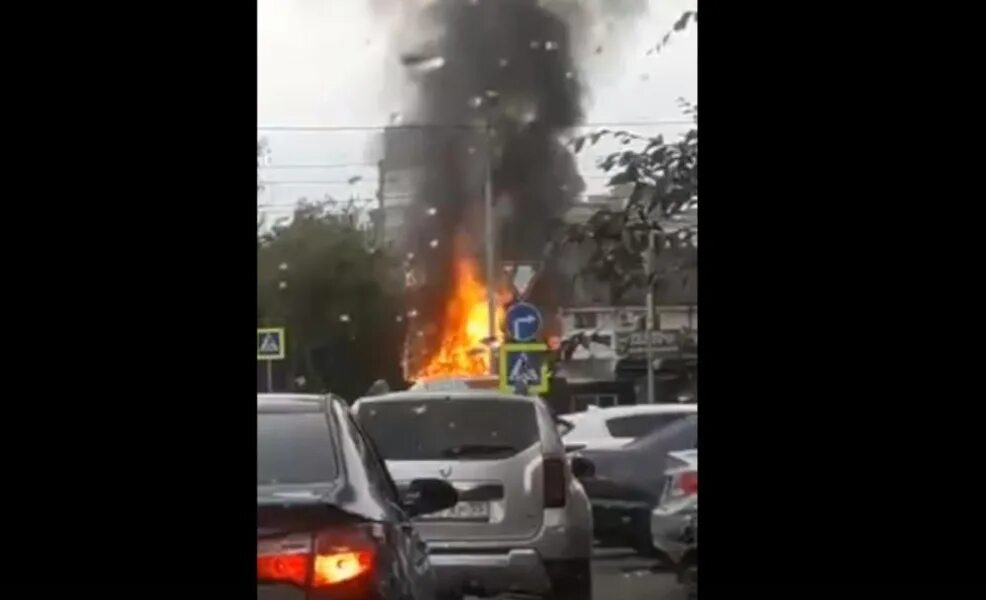 Высоцкая шашлык сгорел. Пожар в Омске. Сгорела шашлычка Омск сегодня. Омск Фанфан горит.