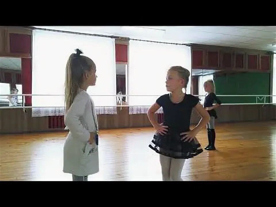 У меня у тебя звонкие. У меня у тебя звонкие ладошки. танец у меня у тебя звонкие ладошки в детском саду. танец ладошки. у меня у тебя звонкие ладошки детская.