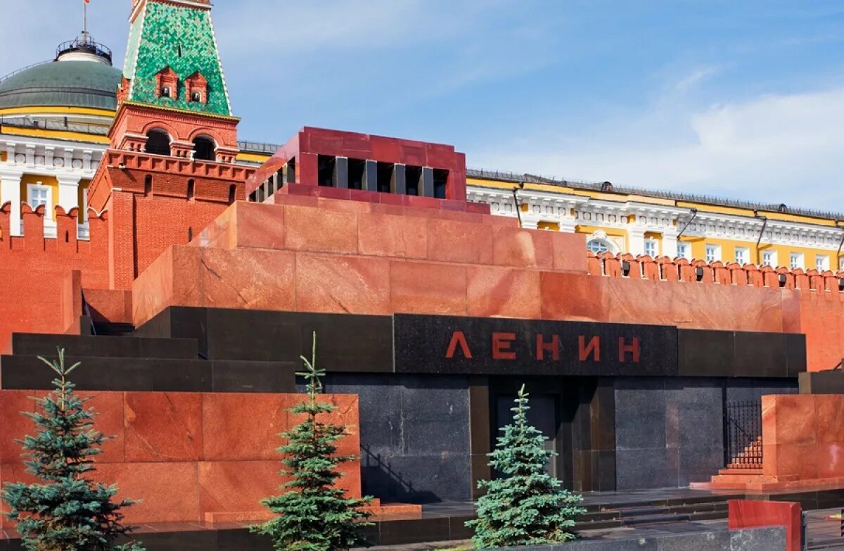 Мавзолей здание
