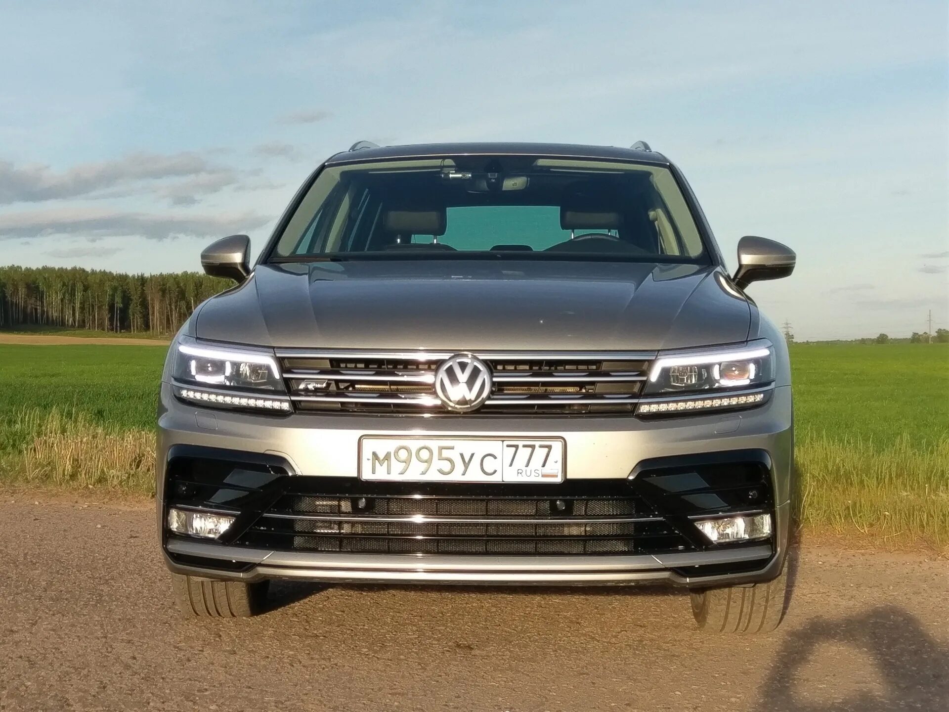 Бампер фольксваген тигуан r-line. Vw tiguan 2 r-line бампер. Передний бампер тигуан 2021. Бампер р лайн тигуан. Vw tiguan 2 r-line бампер.