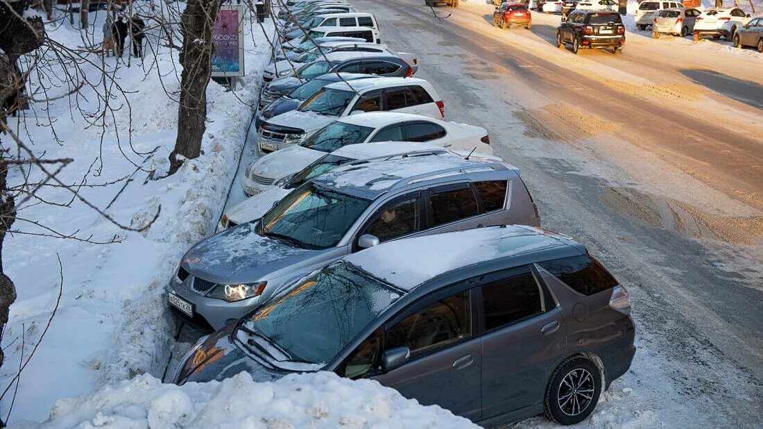 Движение авто в хабаровске. Почтовик автомобиль. Хабаровский край дорога. Авторынок москва и московская область. Дорога лидога ванино хабаровский край.