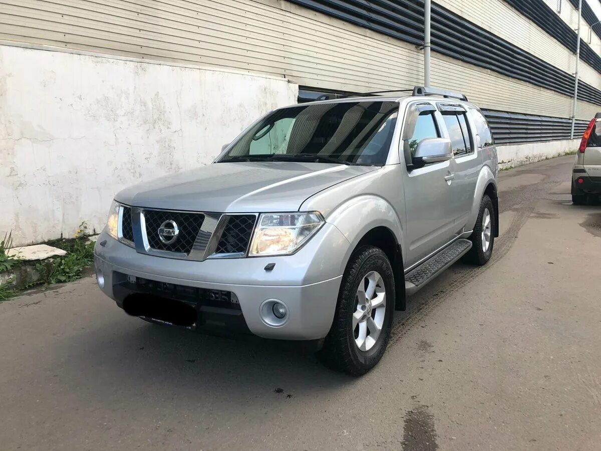 Купить ниссан авито воронеж. Ниссан джип 2008. Pathfinder машина Nissan 2008. Ниссан паркетник 2008. Ниссан Серебряно золотой 2008 внедорожник.